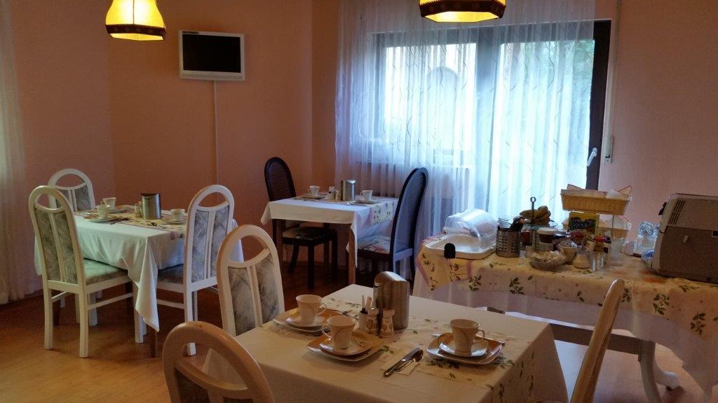 Pension Laas Ostfildern Bagian luar foto